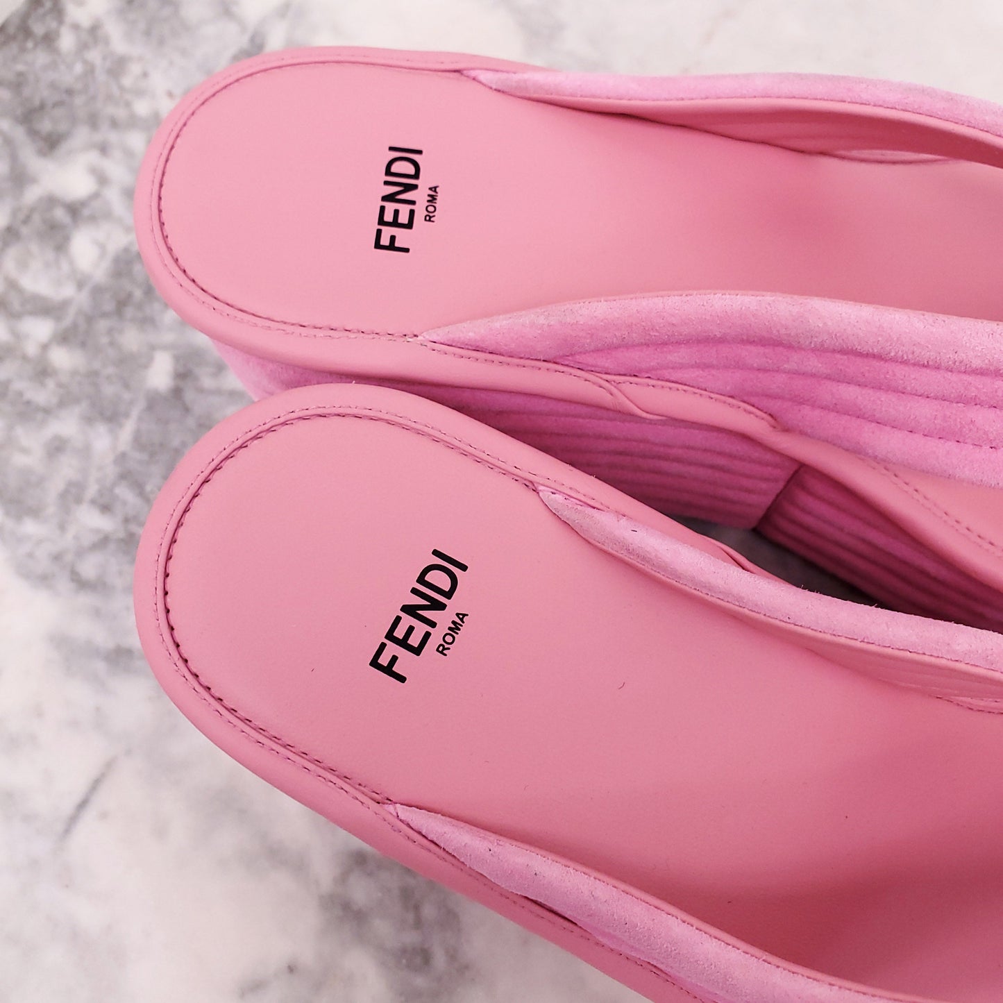 FENDI PINK SUEDE THONG SLIDES - SIZE 37.5