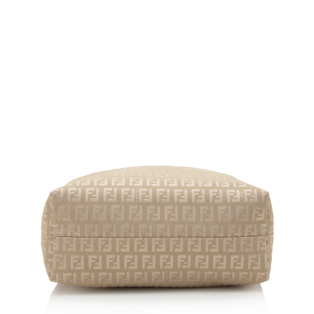 Fendi Zucchino Tall Tote (SHF-22022)