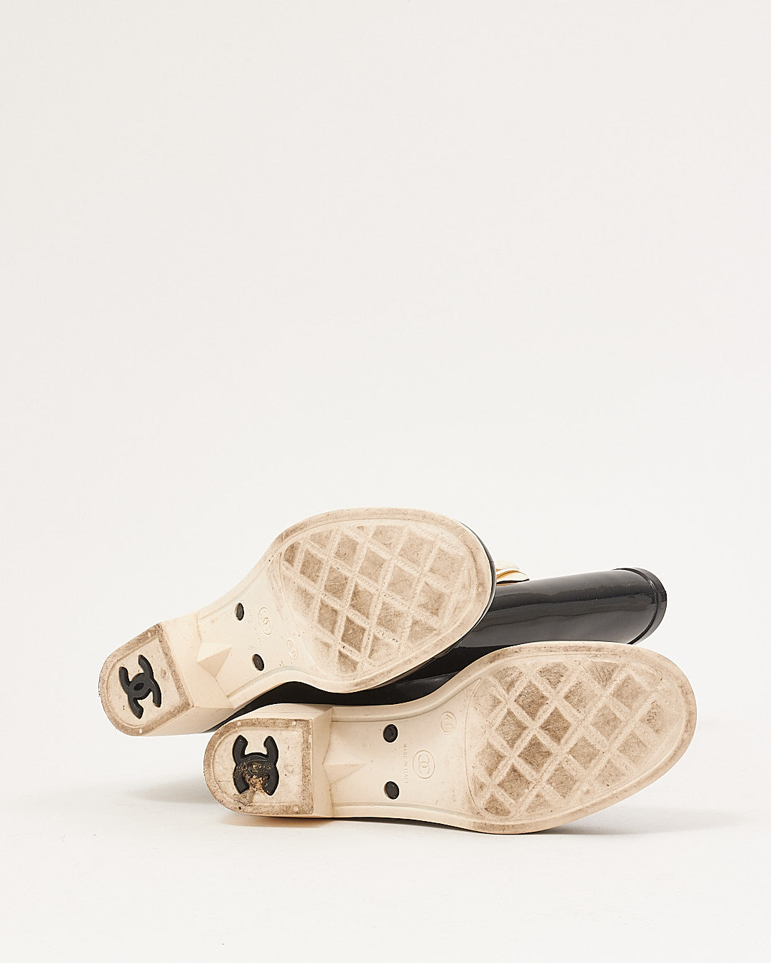 Chanel Black/Cream Rubber Rain Camellia Boots - 40