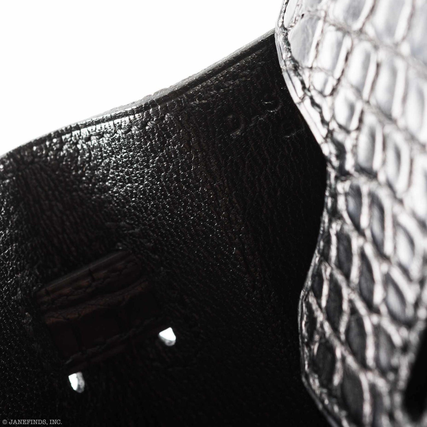 Hermès Birkin 25 Black Matte Alligator Gold Hardware