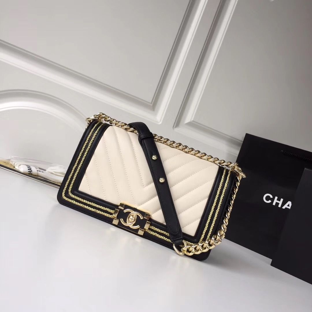 CHANEL Crossbody Bag (black/white)