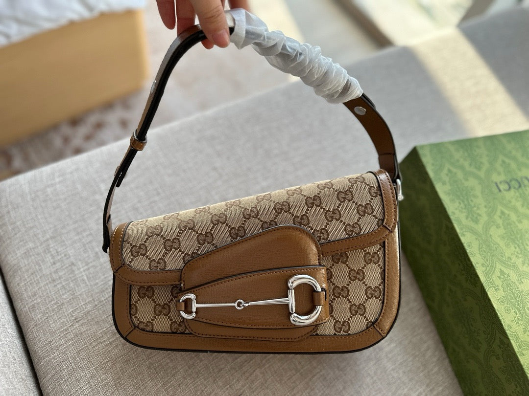 GC600 Gucci Horsebit 1955 Small Shoulder Bag / 10.4"W x 6.7-4.1"H x 3.1-1.6"D