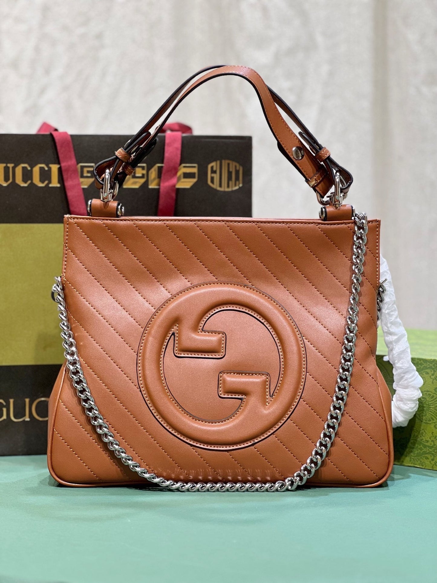 GC585 Gucci Blondie Medium Tote Bag / 13.6x16.1x3.1inch