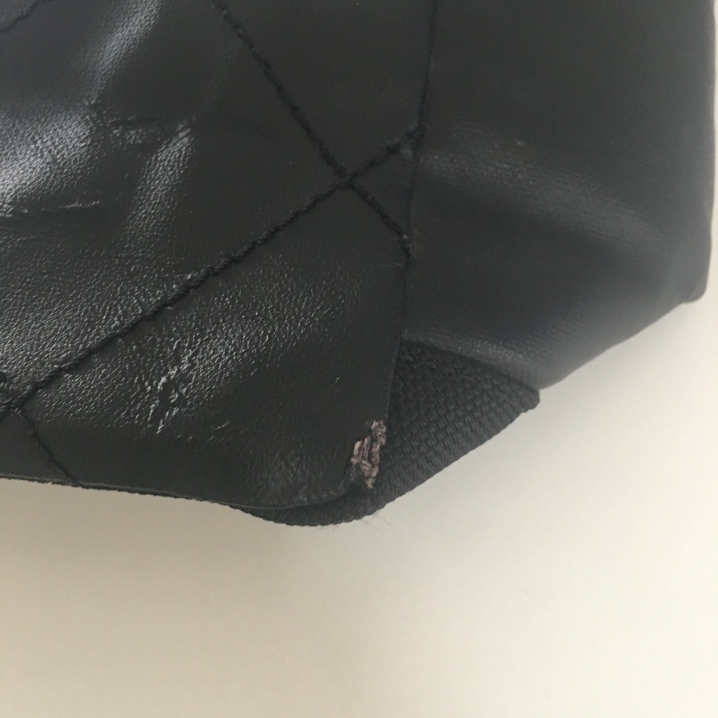 CHANEL Shoulder Bag in Black Fabric