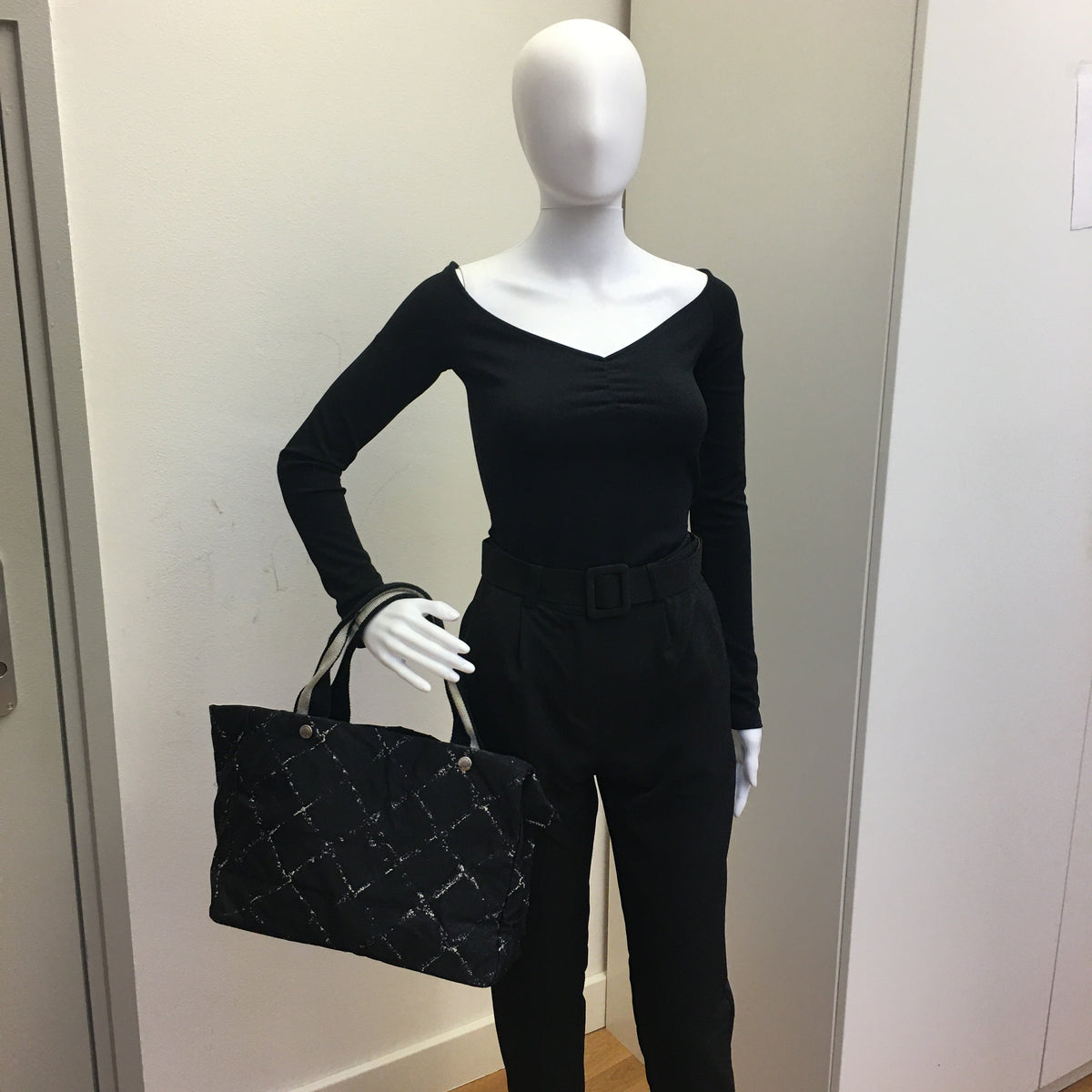 Top Quality Chanel Handbag in Black Fabric