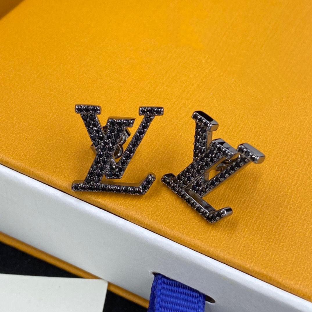 JW698 LB Earrings