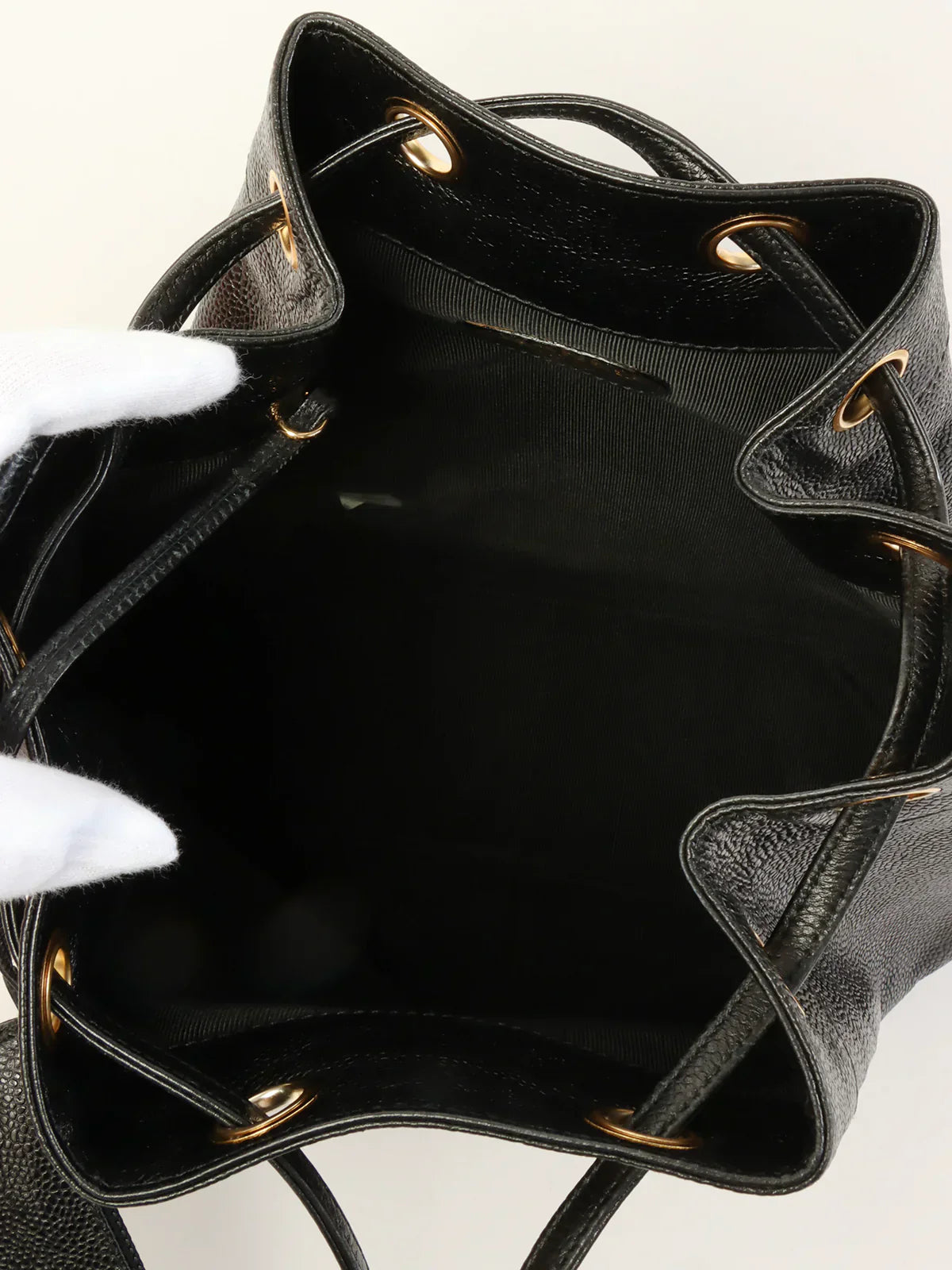 CHANEL Around 1997 Made Caviar Skin Cc Mark Stitch Drawstring Shoulder Bag Black
