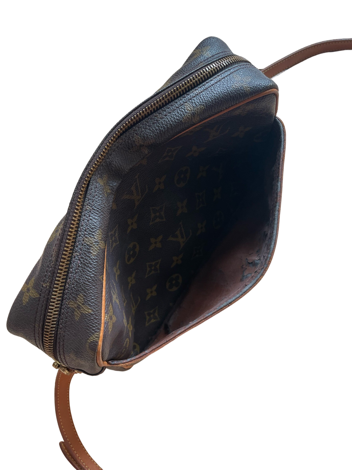 Louis Vuitton Trocadero 27 Monogram