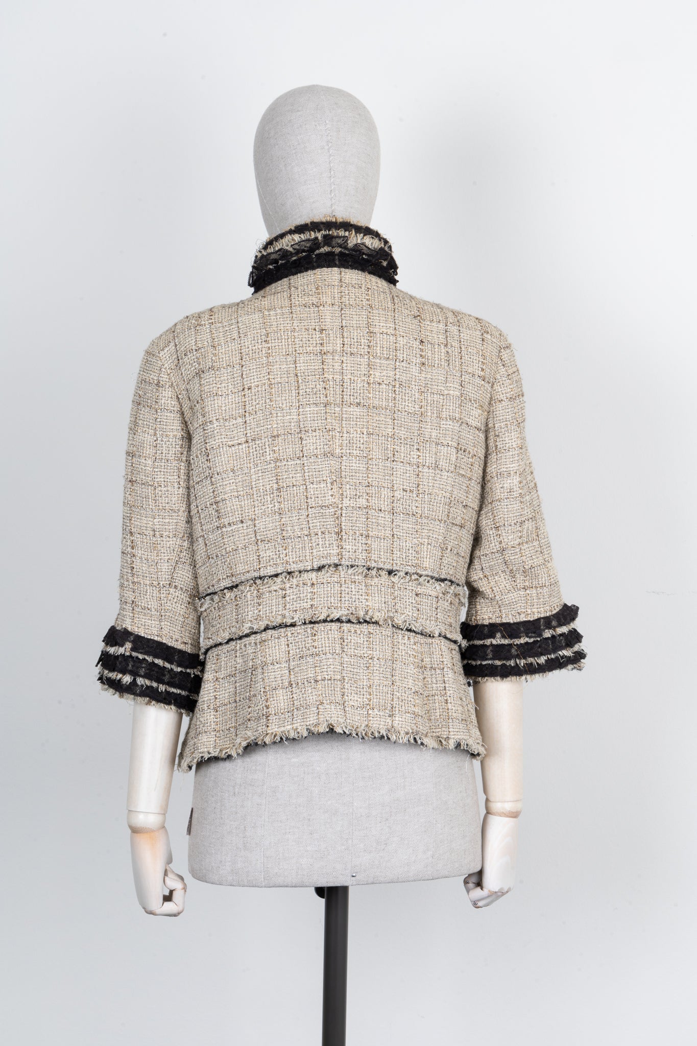 CHANEL 2010 Ruffles Collar Jacket Beige