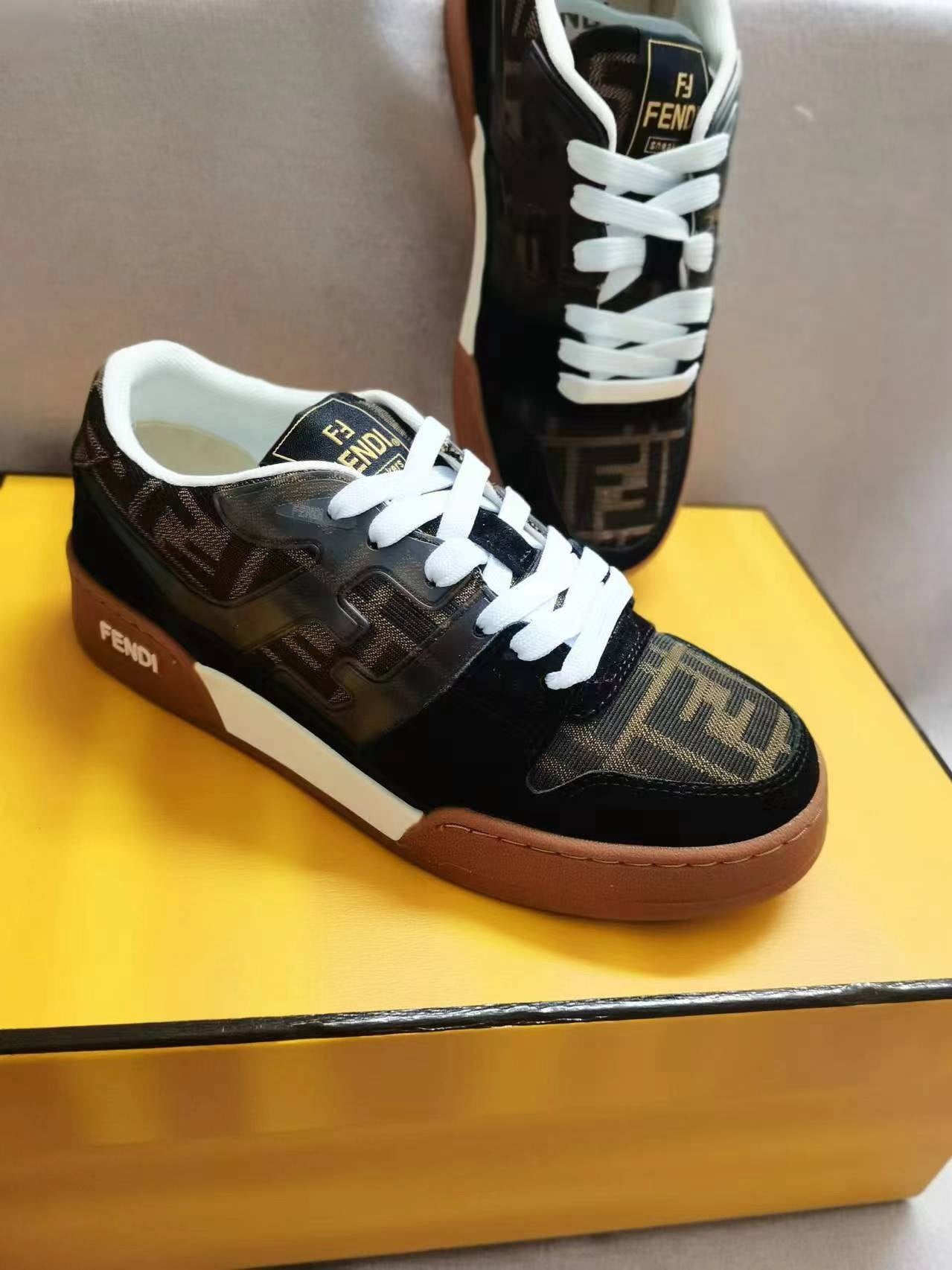 SE1548 Fendi Match Sneaker / Size5-10