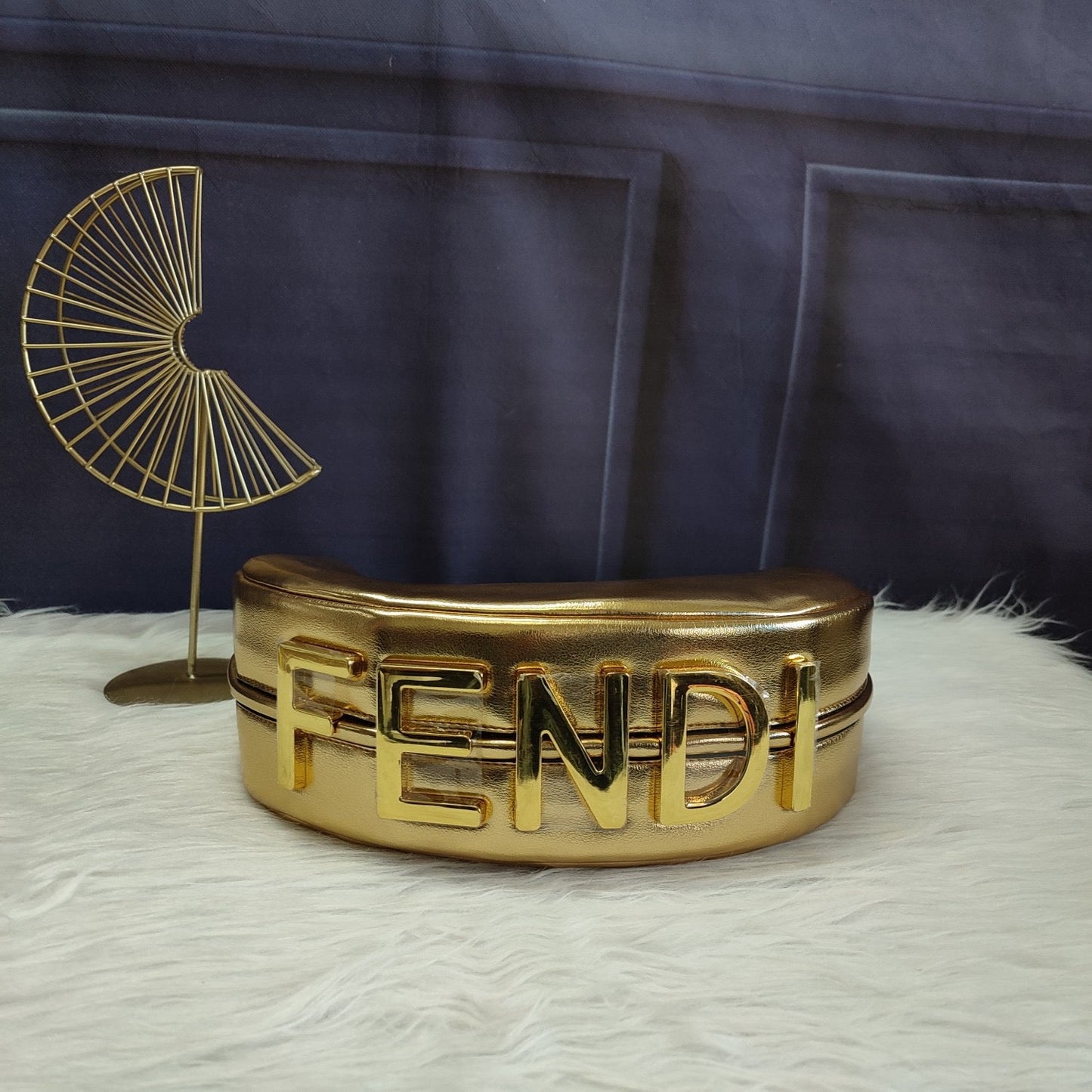 FF133 Fendigraphy Small Leather Bag / 11.4x9.4x3.9inch