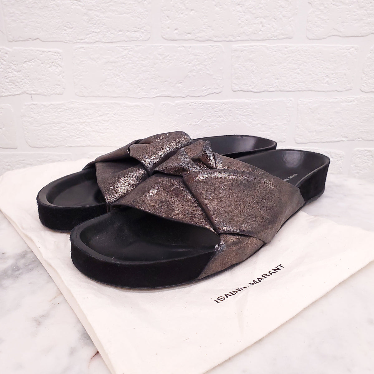 ISABEL MARANT METALLIC GOLD LEATHER SLIDES - SIZE 39