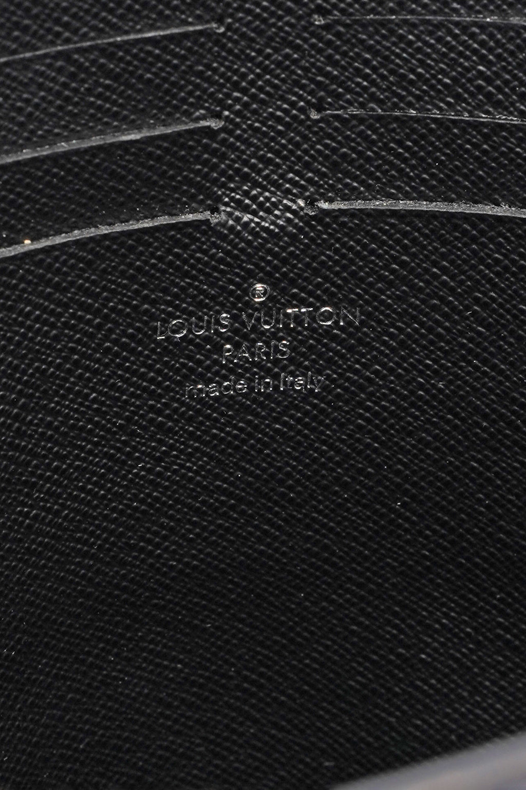 Louis Vuitton Pochette Voyage Damier Graphite Canvas MM
