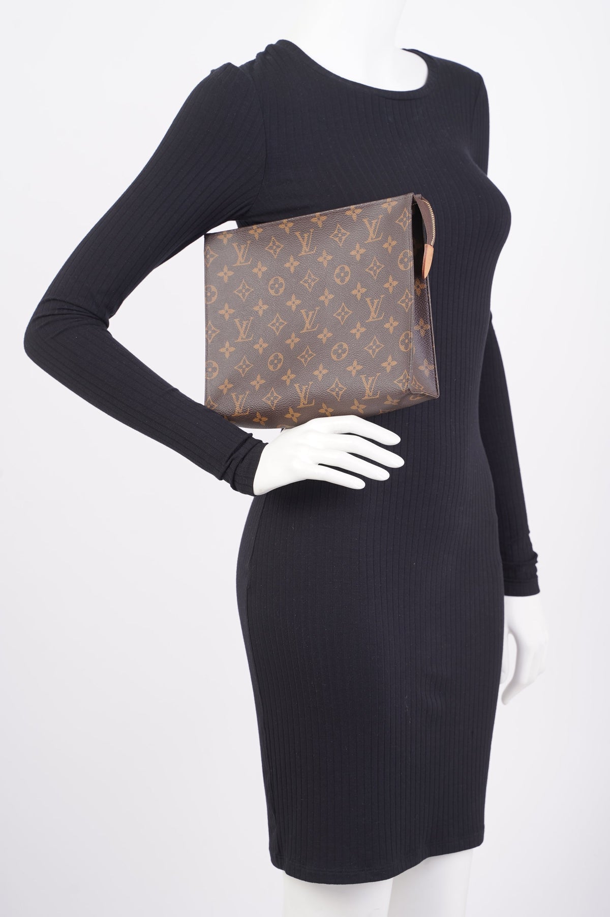 Louis Vuitton Toiletry Pouch Monogram Canvas 26