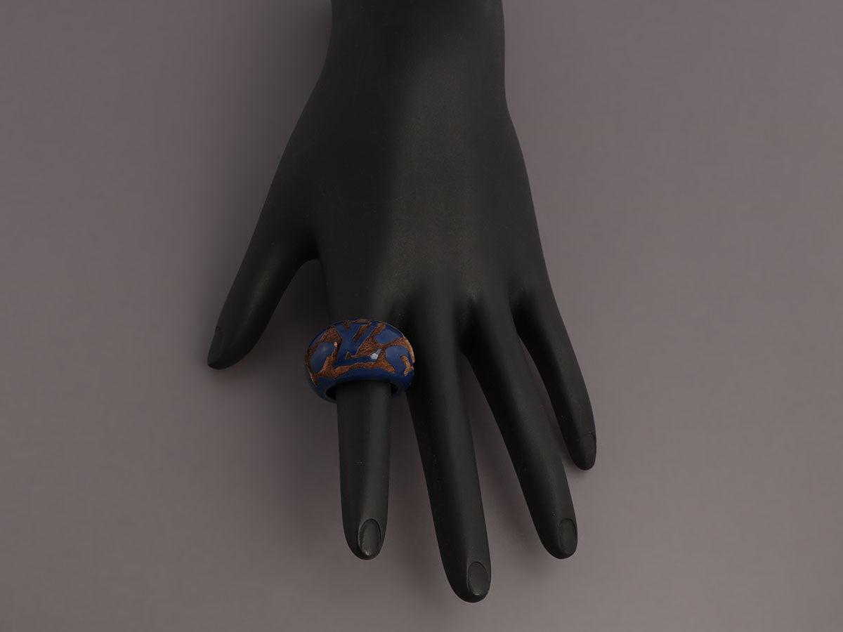 Louis Vuitton Navy Leo Monogram Lacquered Wood Ring