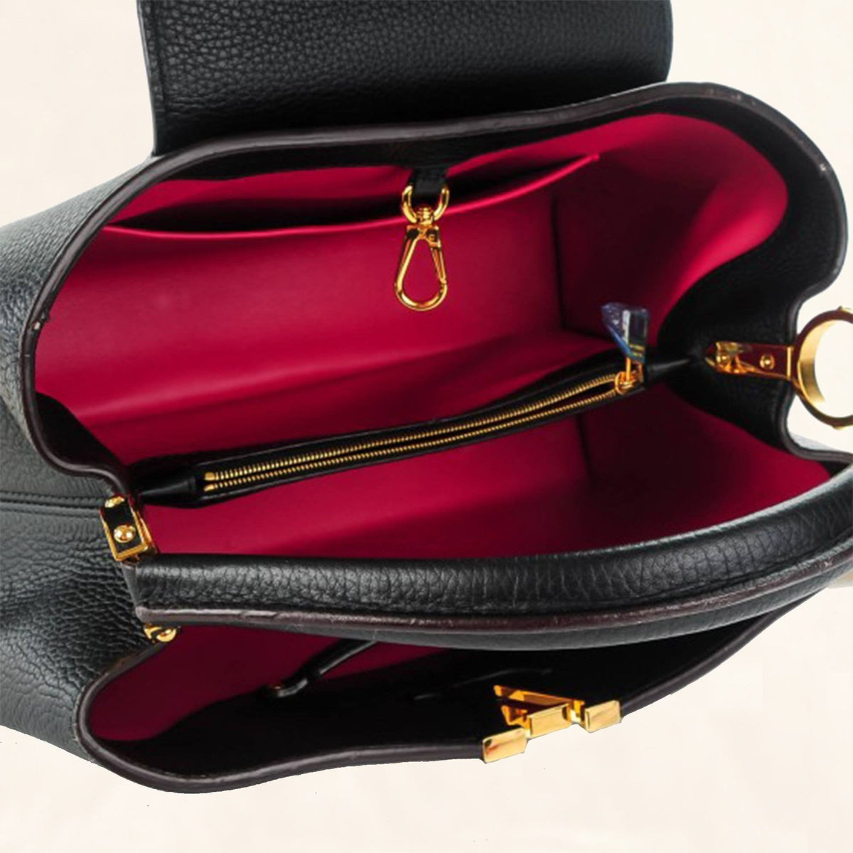 Louis Vuitton | Taurillon Capucines | MM