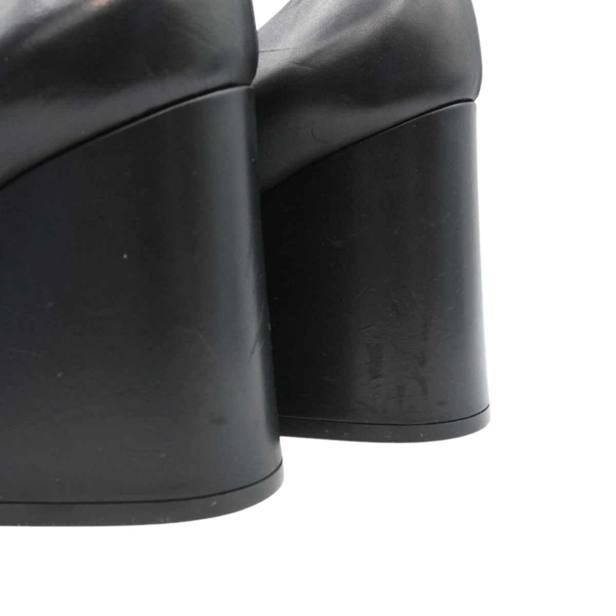 Margiela 'V-Cut' Pumps - Women's 40