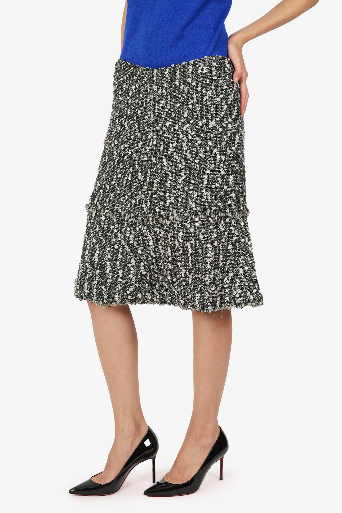 Chanel 04A Black/White Tweed Midi Skirt Size 38