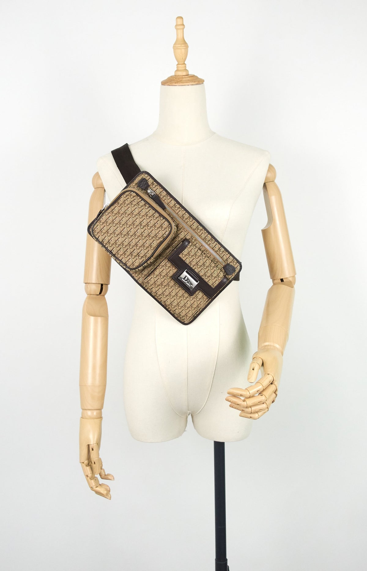 Street Chic Trotter Jacquard Belt Bag