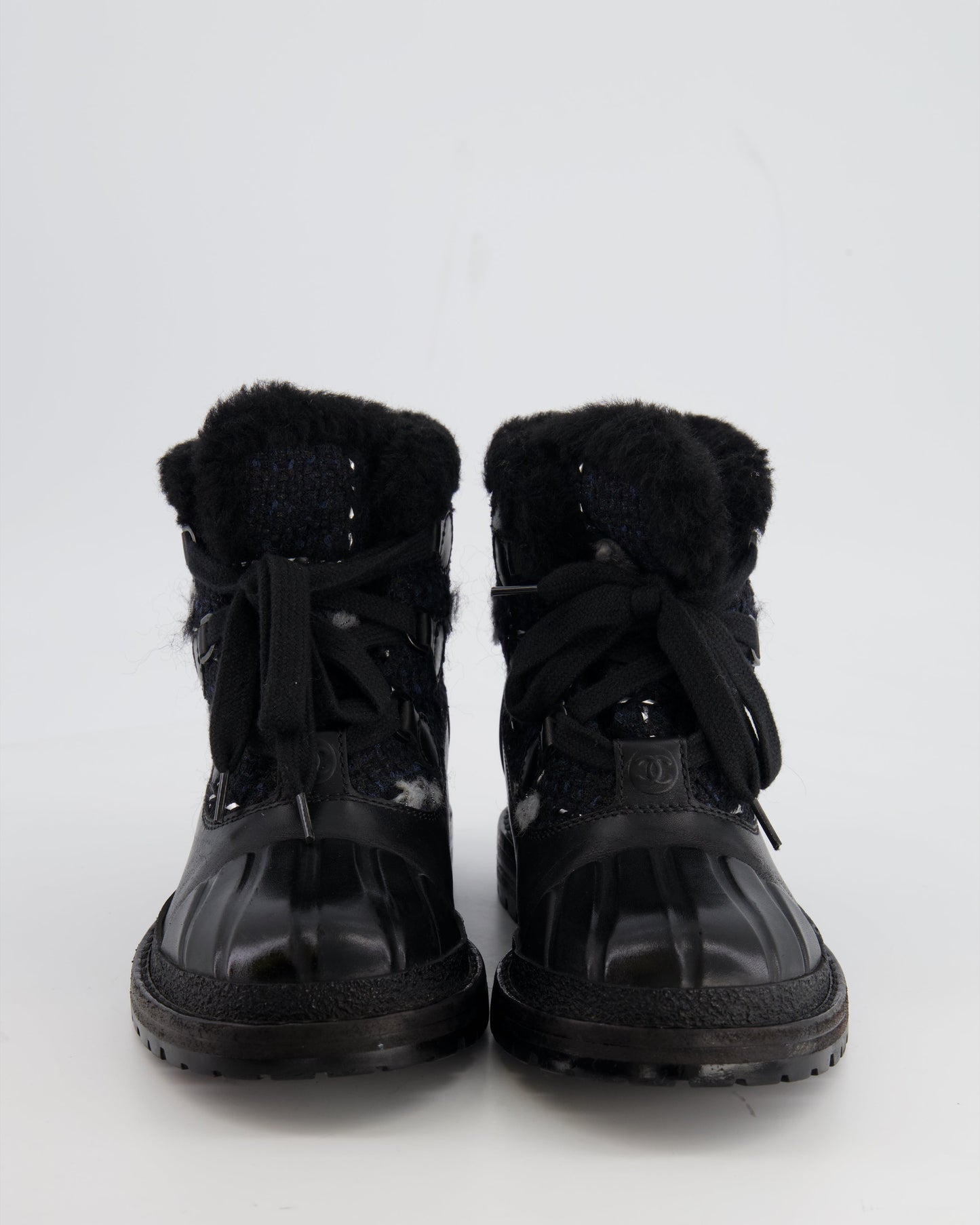 Chanel Black Tweed Shearling Snow Boots with CC Logo Detail Size 36.5