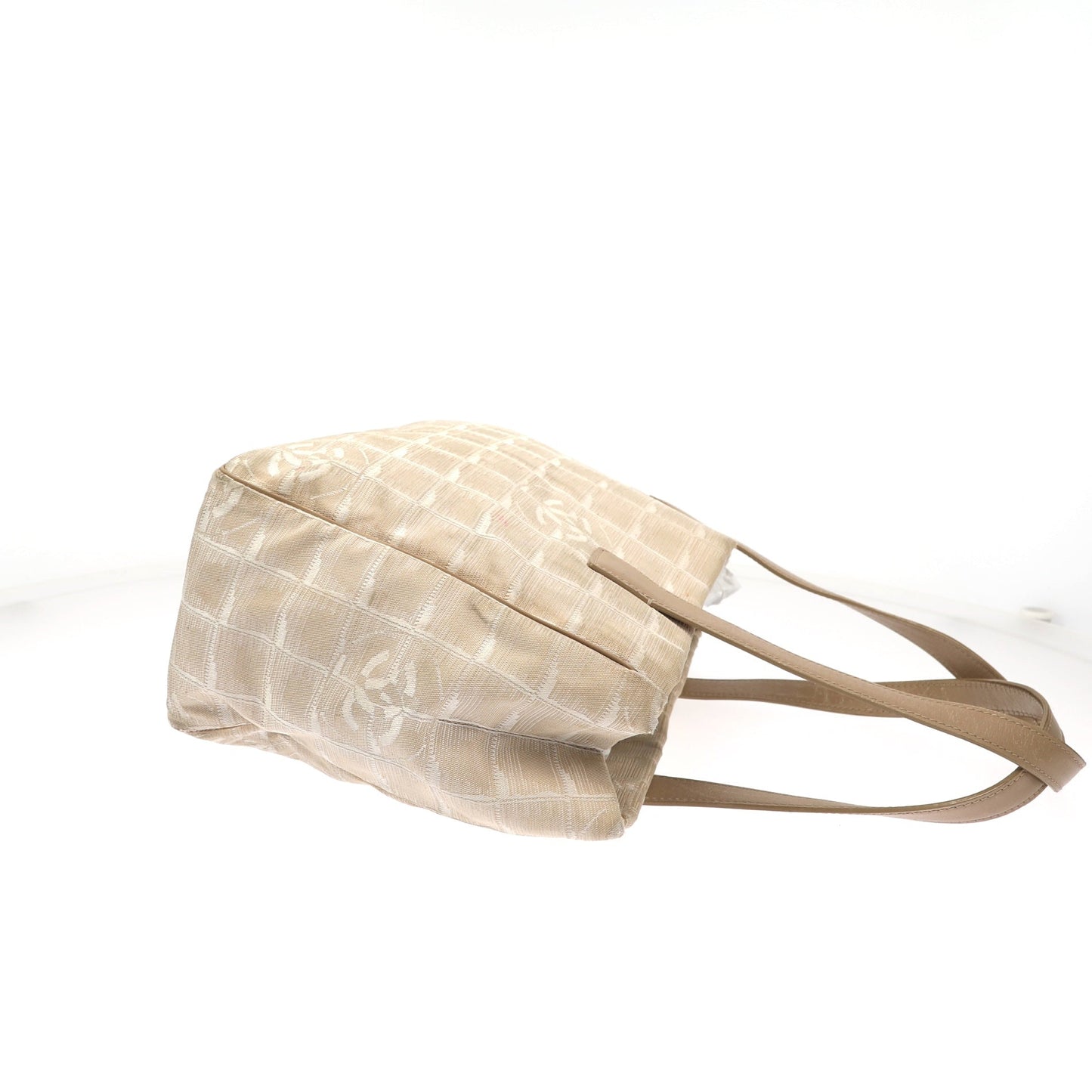 CHANEL Shoulder Bag in Beige Fabric