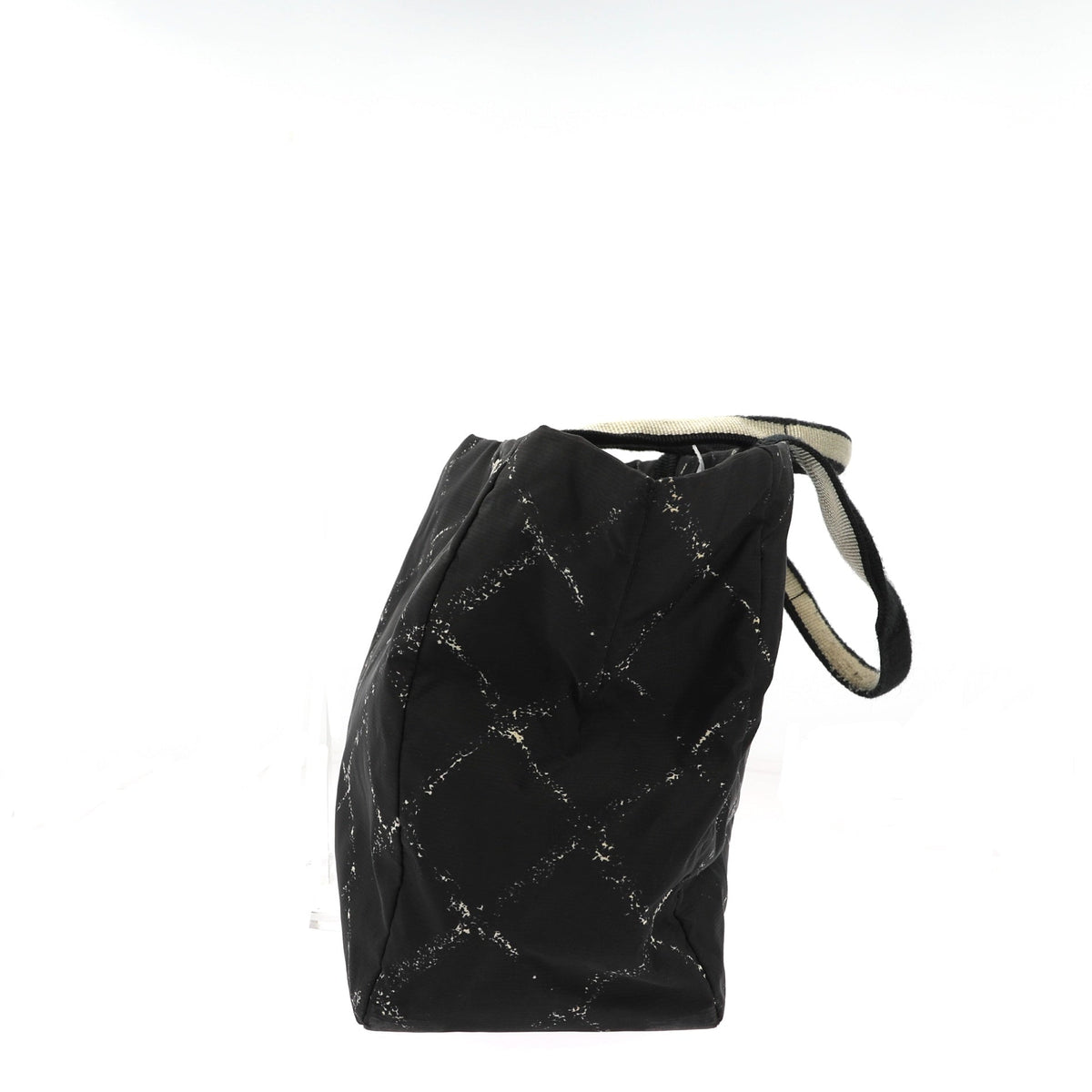 CHANEL Handbag in Black Fabric
