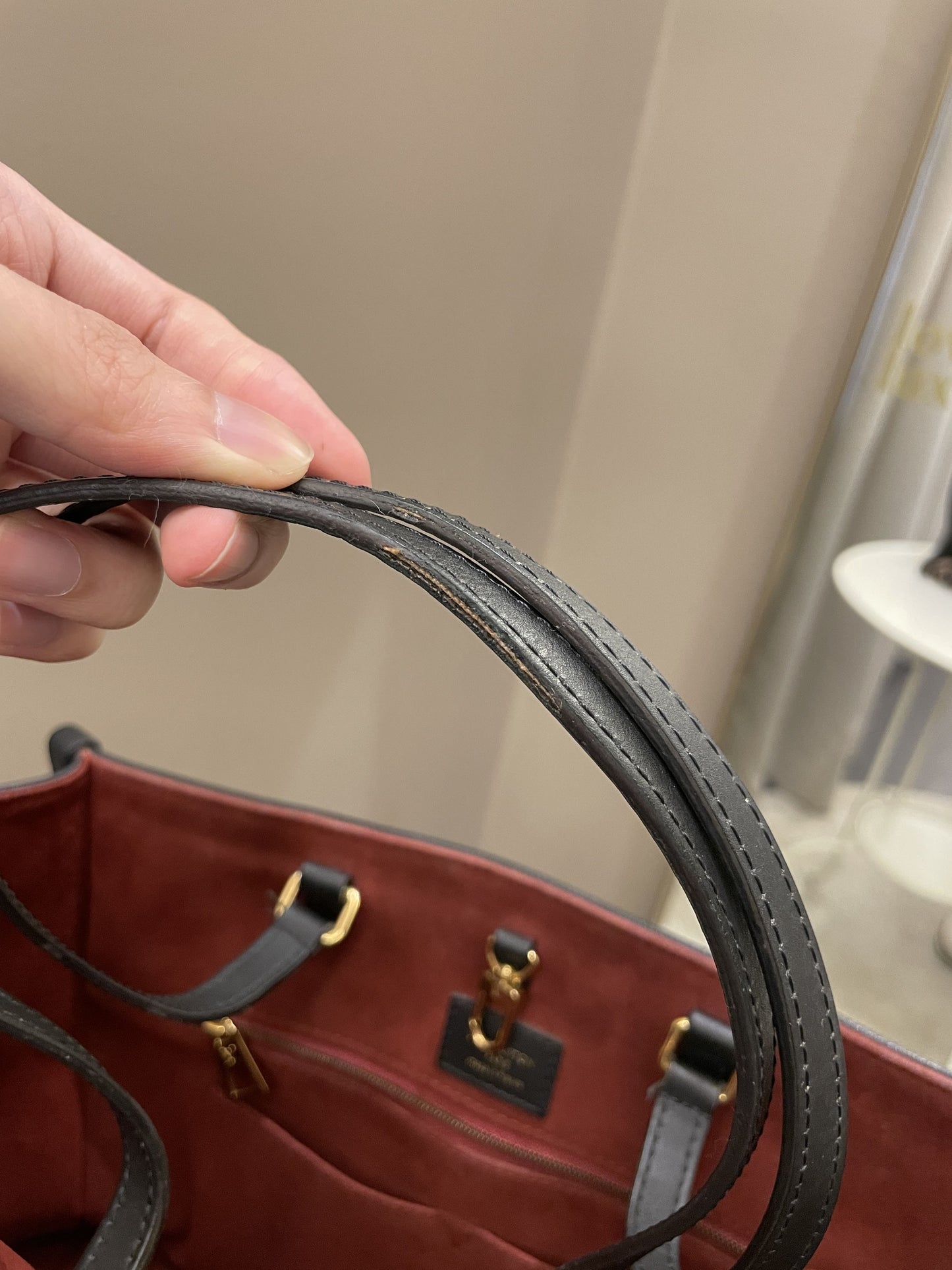 Louis Vuitton Onthego Tote MM Black / Crème