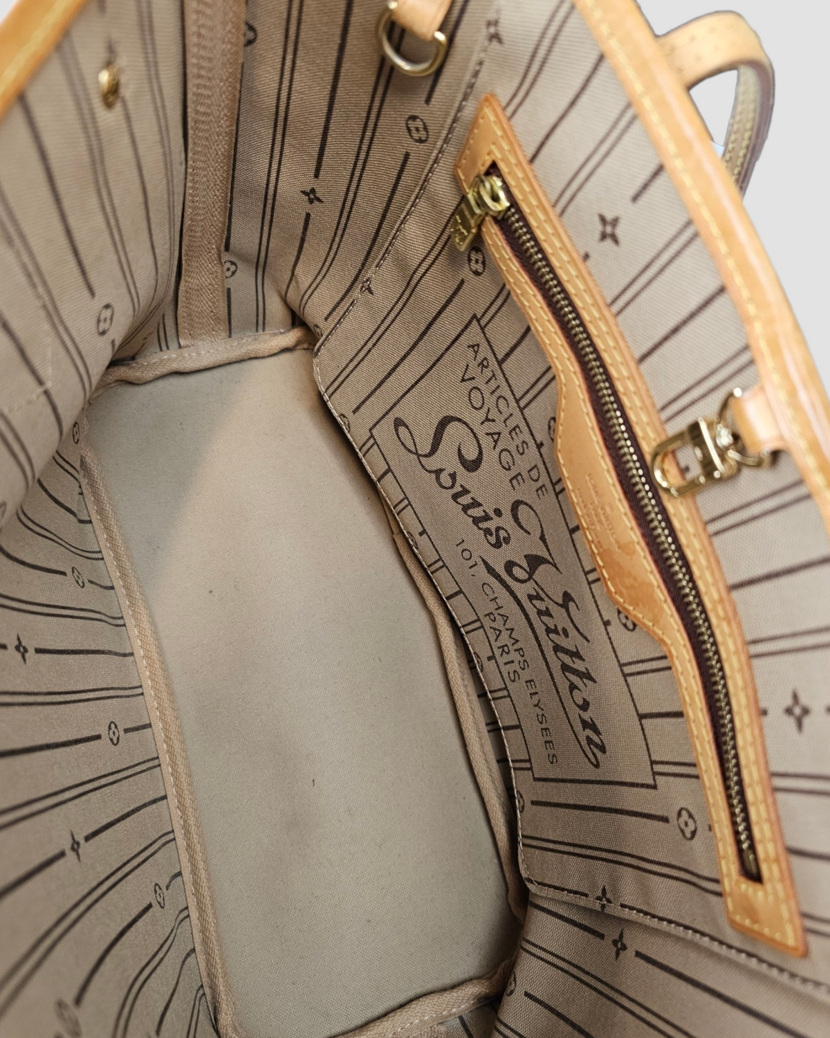 Louis Vuitton Neverfull PM