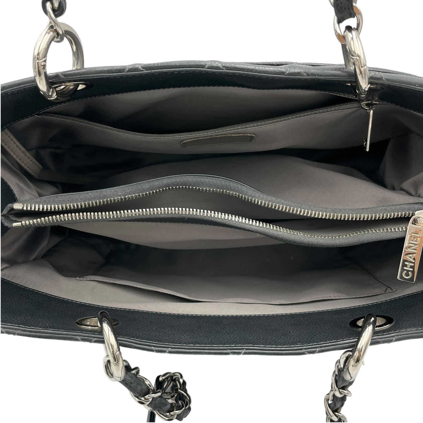 GST Grand Shopping Tote Grand Grey Tote Bag in Caviar Leather, Silver hardware