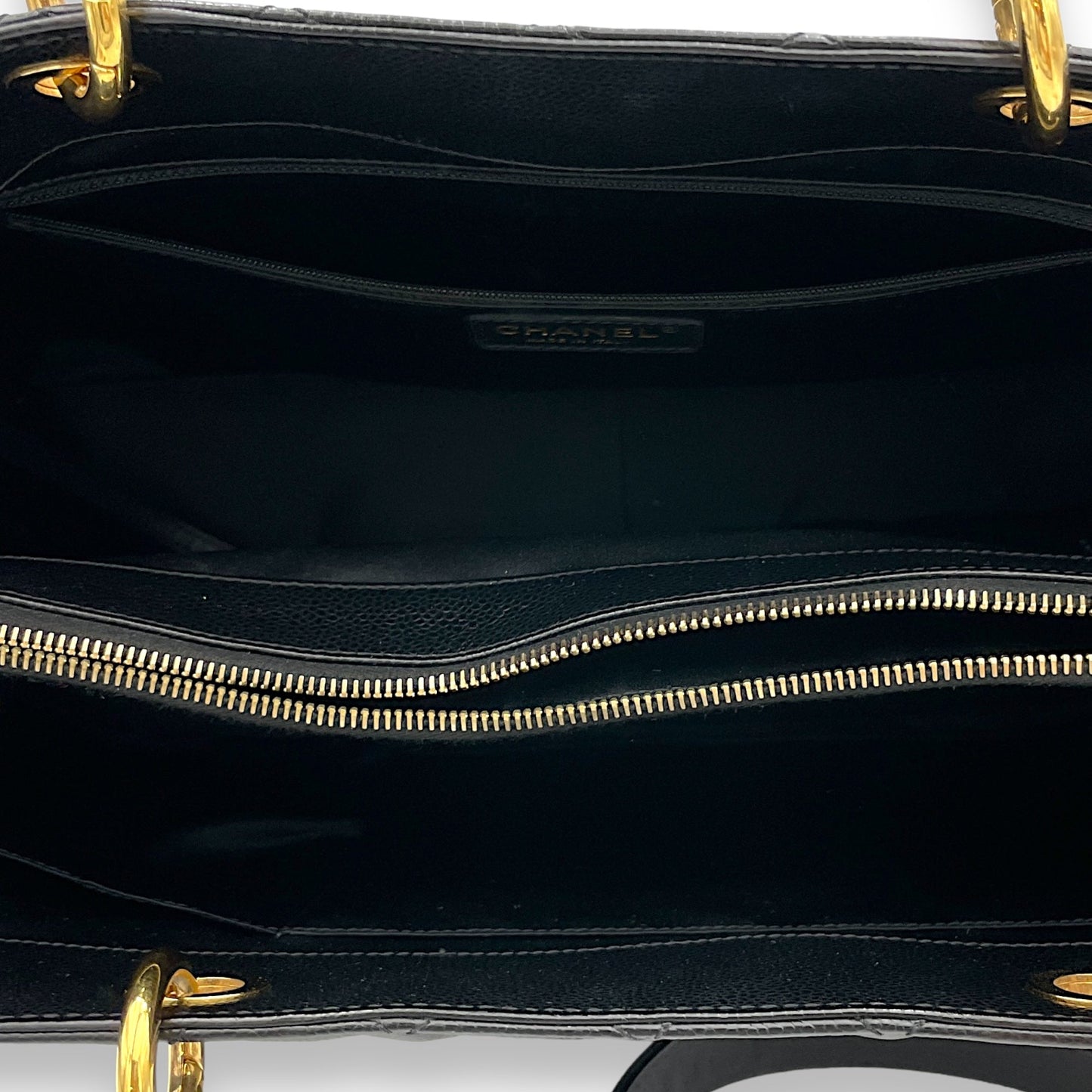 GST Grand Shopping Tote XL Black Shoulder Bag in Caviar Leather, Gold hardware