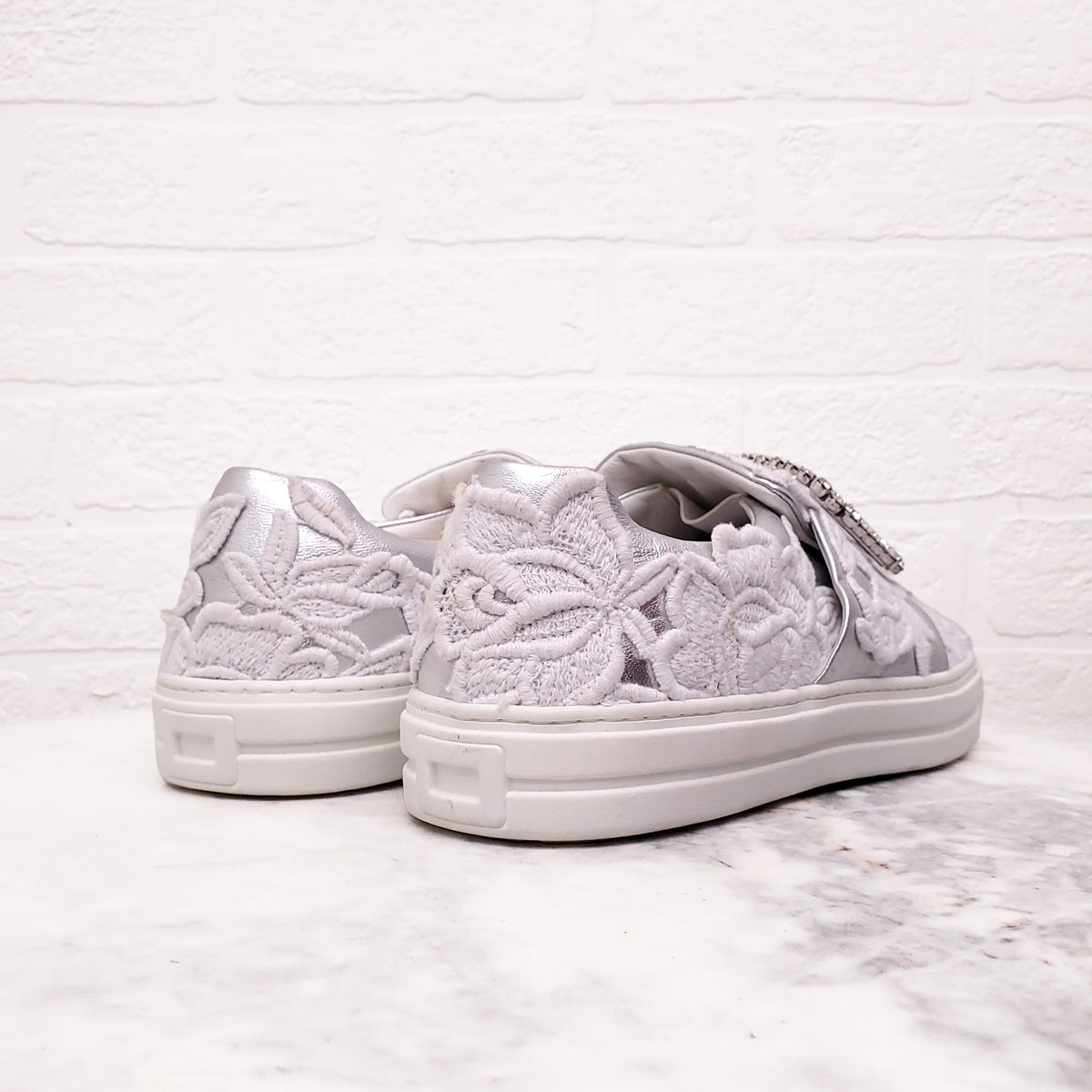 ROGER VIVIER LACE SNEAKY VIV SLIP ON SNEAKERS - SIZE 39