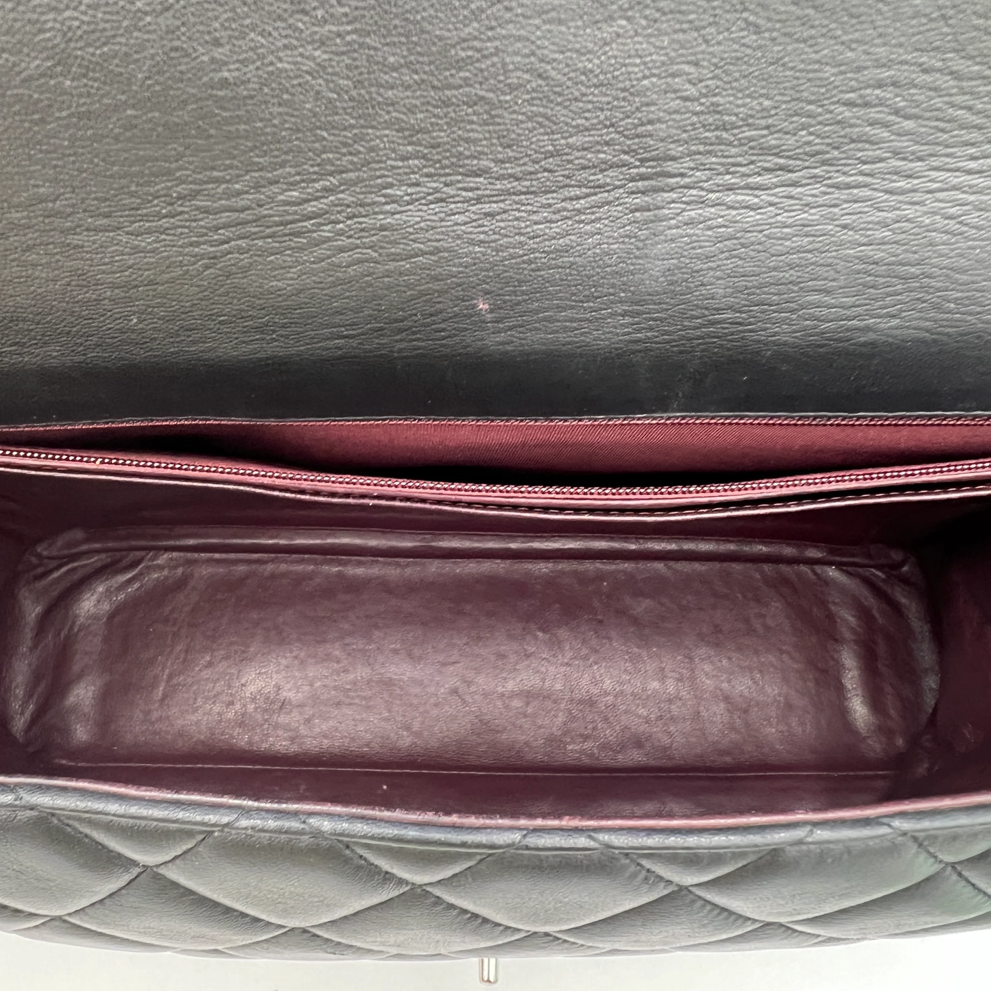 Classic Flap Maxi Black Shoulder Bag in Lambskin, Silver hardware