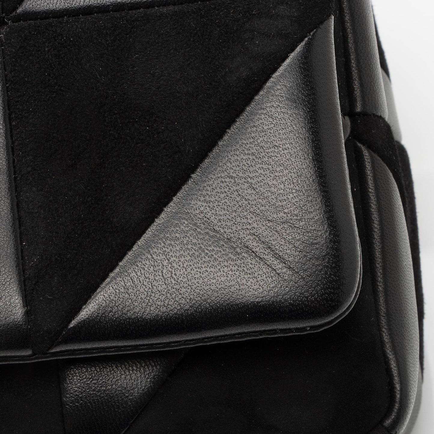 Saint Laurent Lambskin Suede Monogram Jamie Chain Medium Shoulder Bag YBudYx