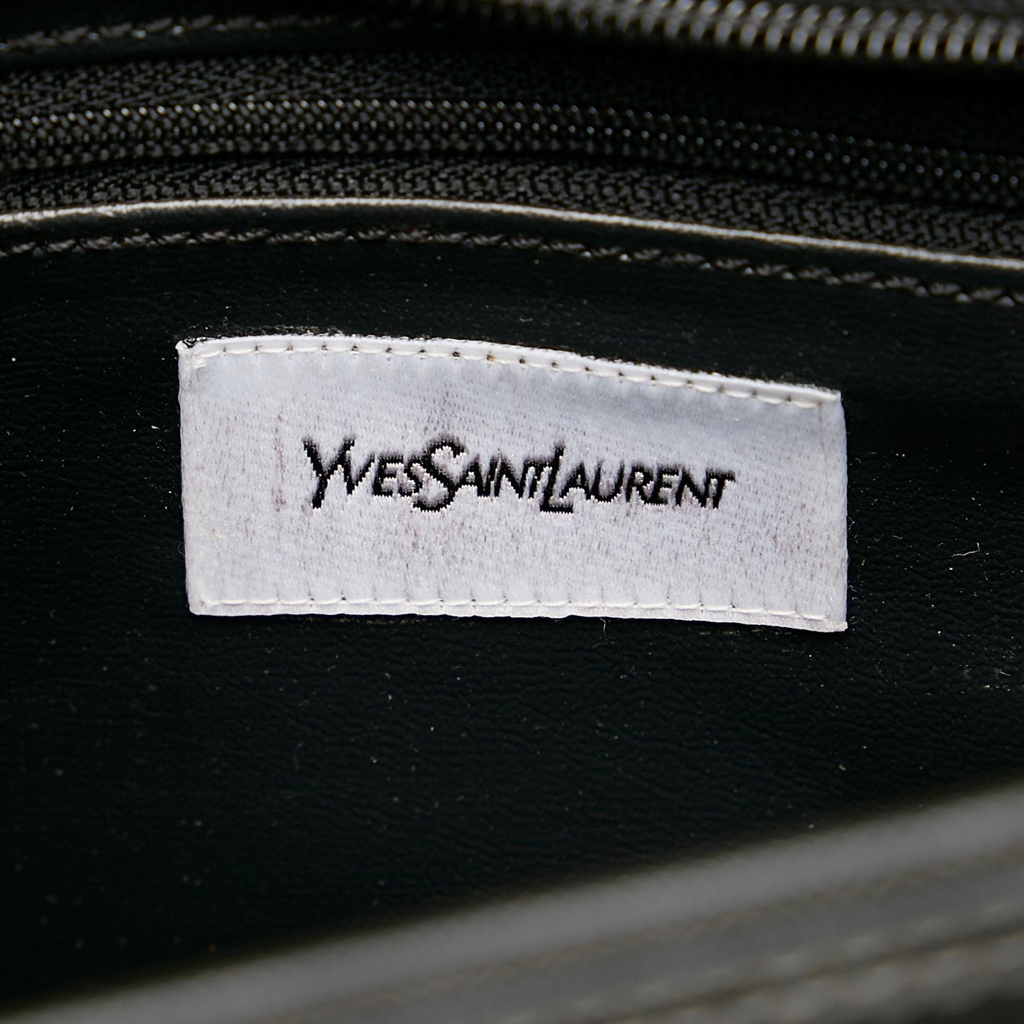 Saint Laurent Leather Clutch Bag (SHG-25613