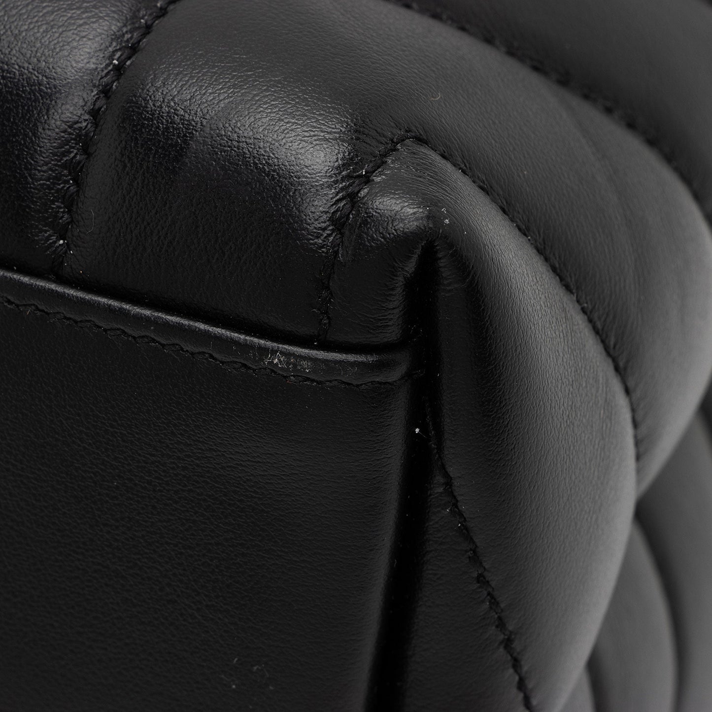 Saint Laurent Matelasse Calfskin Monogram LouLou Chain Medium Shoulder Bag uqtKvy