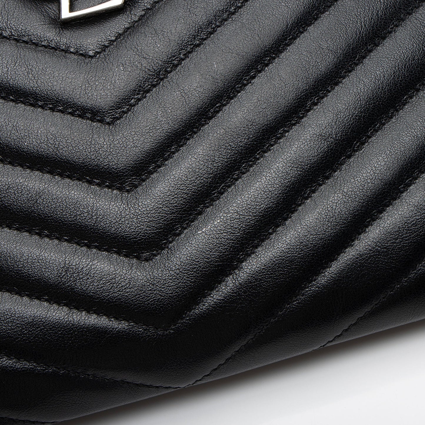 Saint Laurent Matelasse Calfskin Monogram Small Wristlet 6zoV5w
