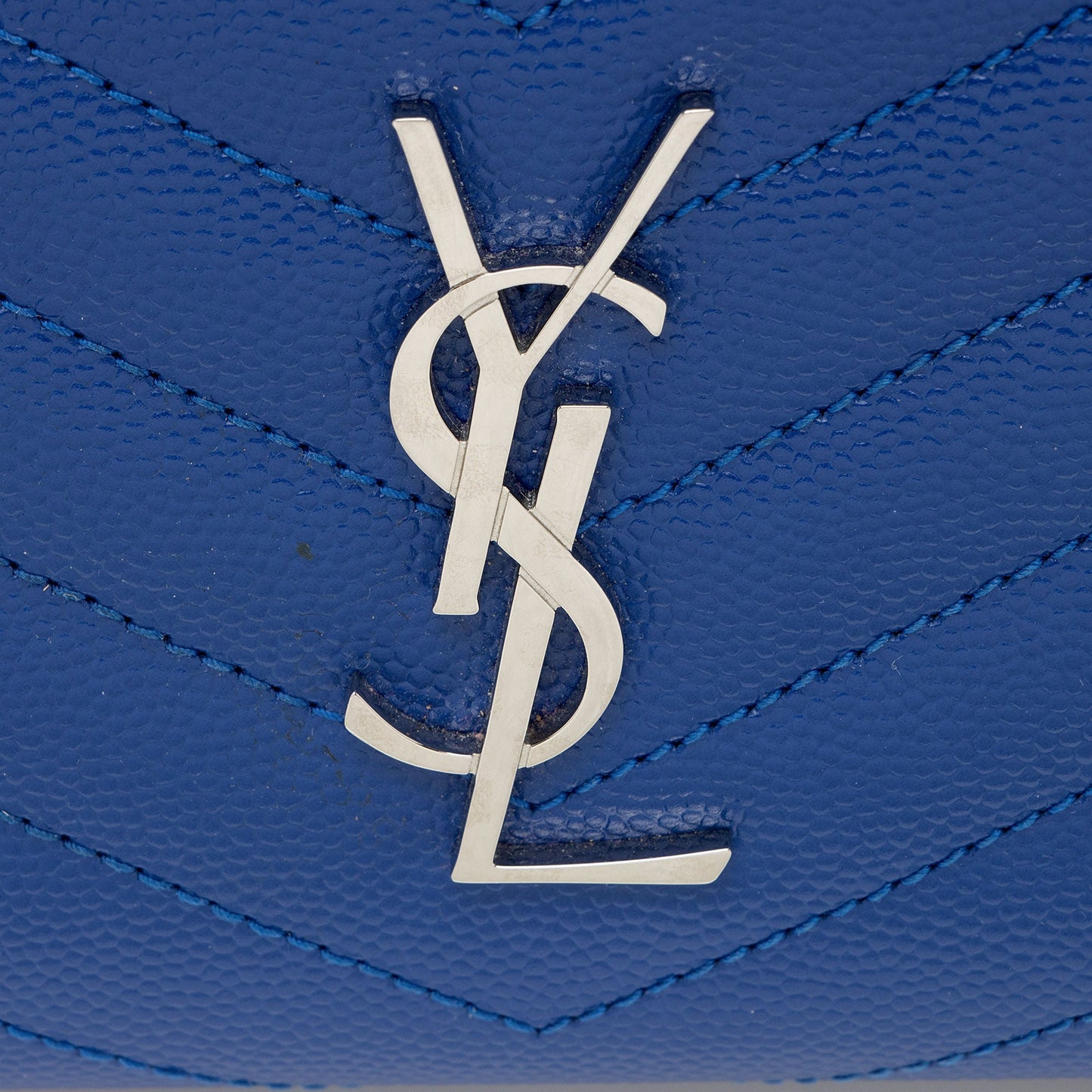 Saint Laurent Matelasse Grain de Poudre Monogram Compact Zip Around Wallet haBtSP