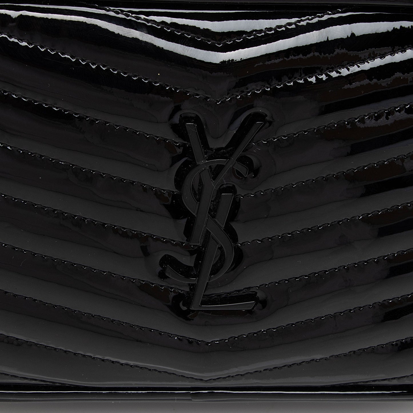 Saint Laurent Matelasse Patent Leather Monogram Lou Mini Camera Bag xwMZnb