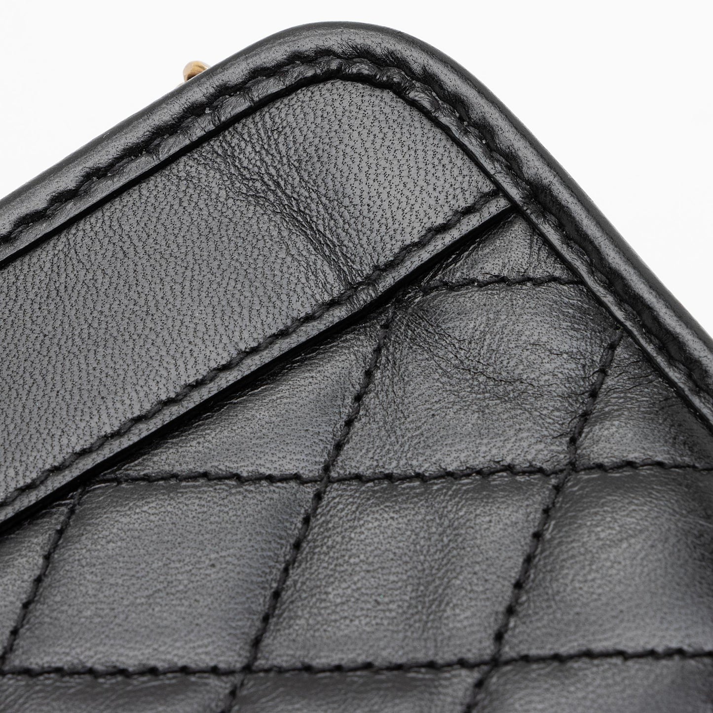 Saint Laurent Quilted Lambskin Monogram Victoire Baby Chain Clutch M6OIgU