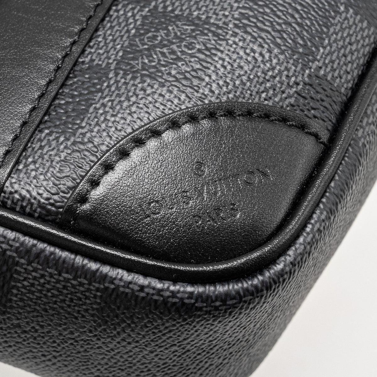 Louis Vuitton Pochette Kasai Clutch Bag Damier Graphite Canvas So Black
