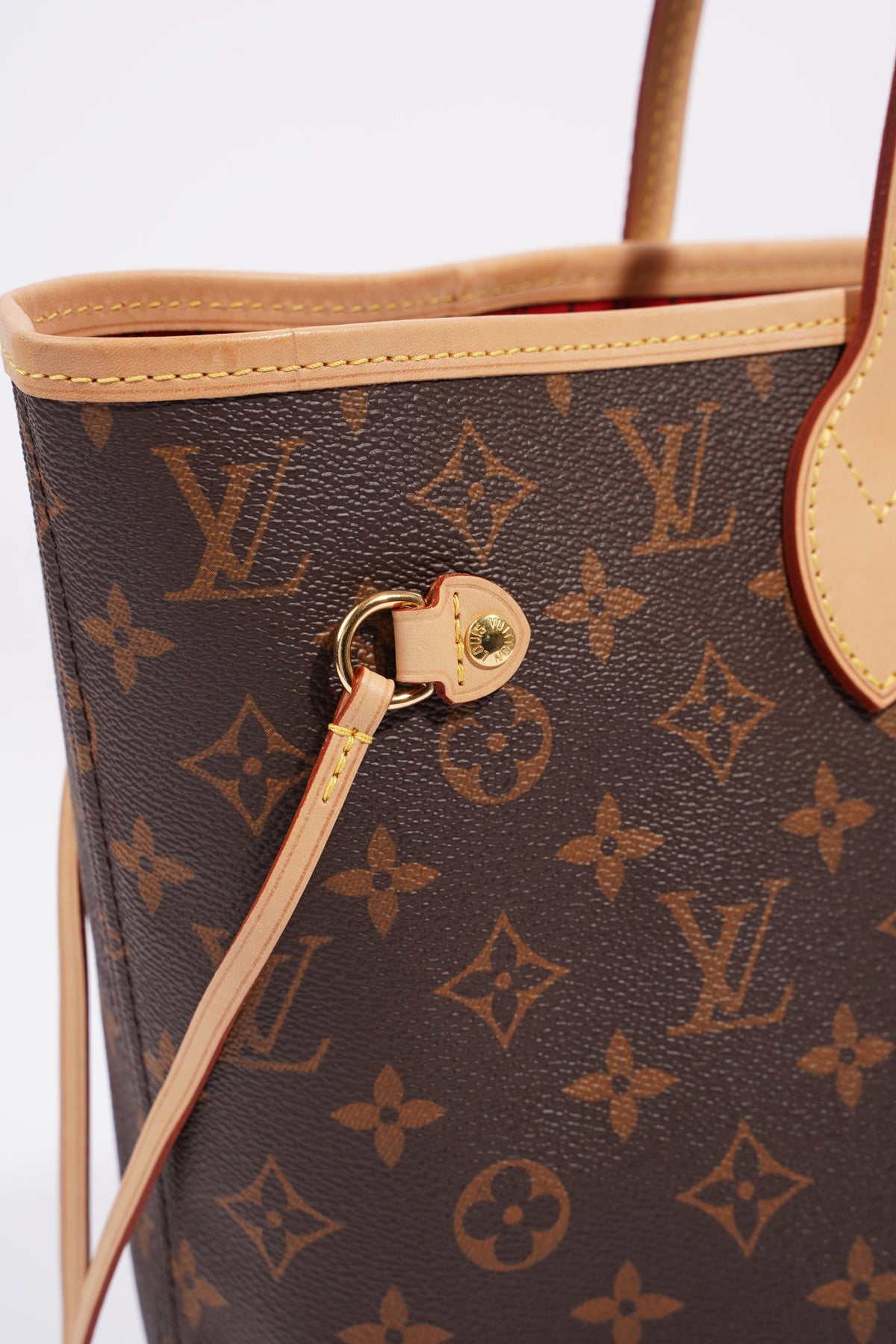 Louis Vuitton Neverfull Monogram Coated Canvas MM