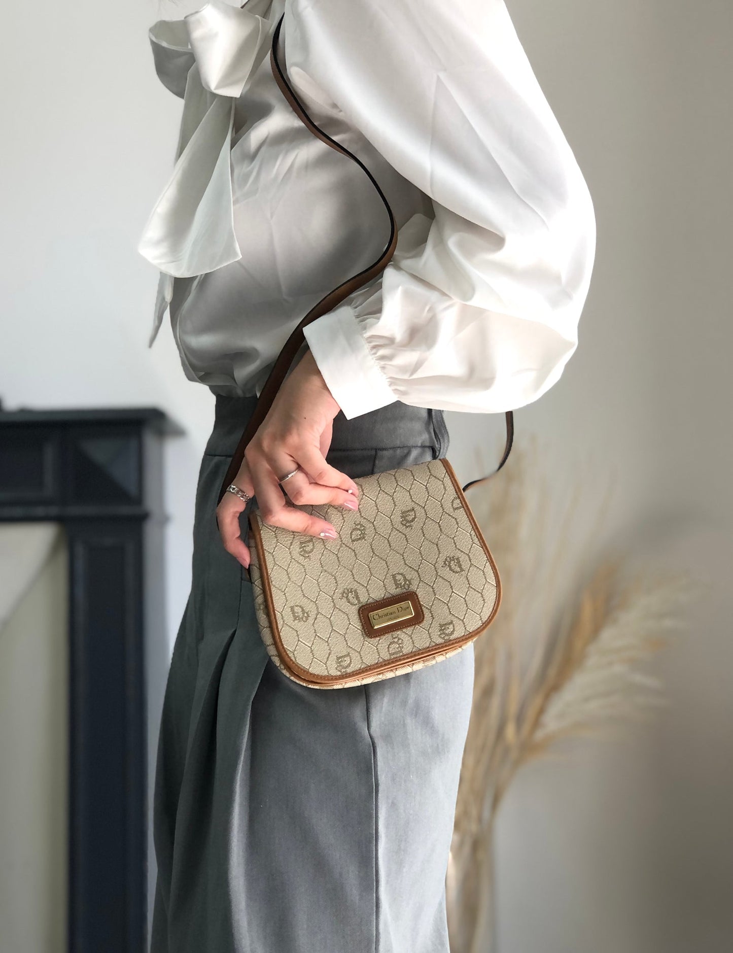 Christian Dior Honeycomb Pattern Small Shoulder bag Beige Vintage tumbw8