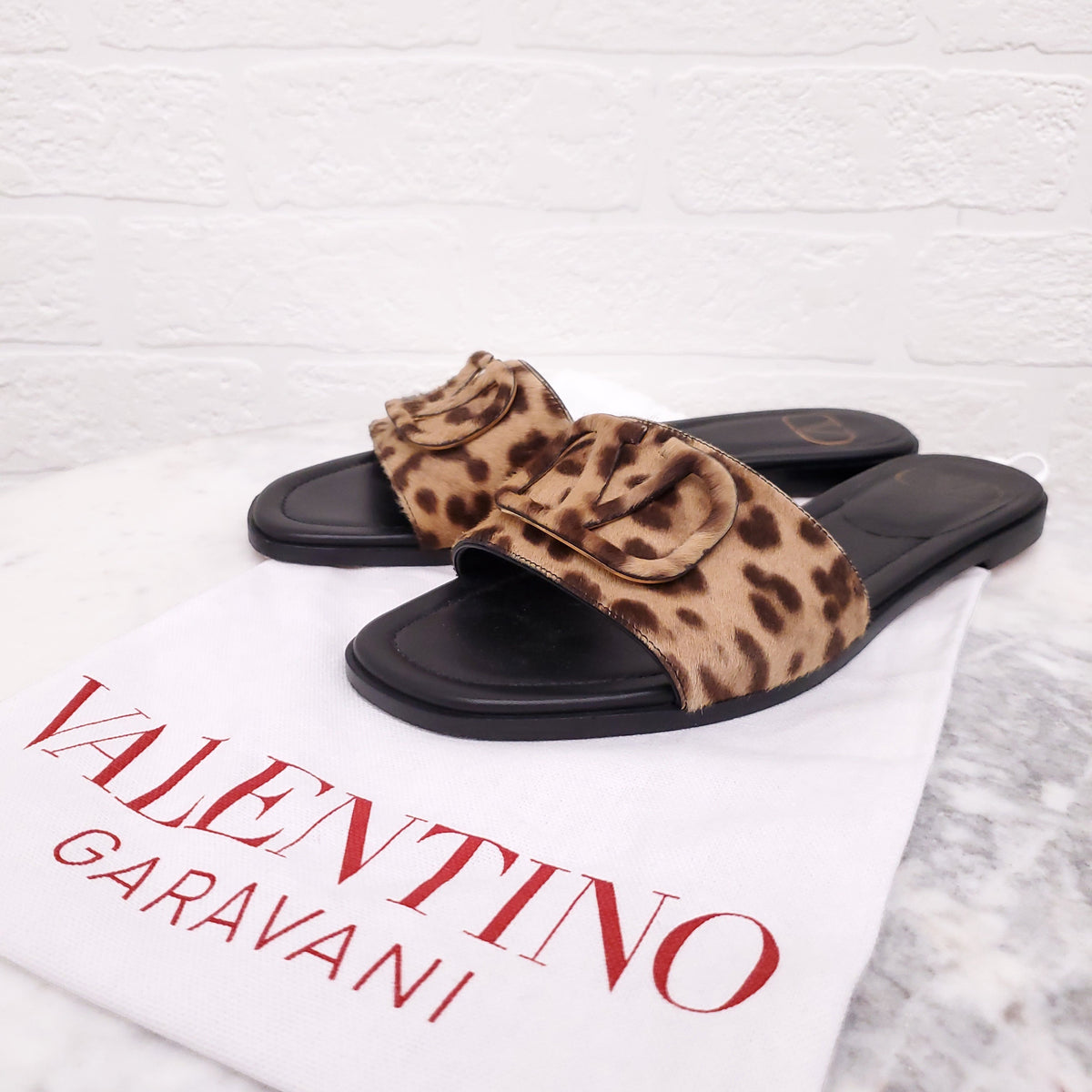 VALENTINO LEOPARD V SLIDES - SIZE 37