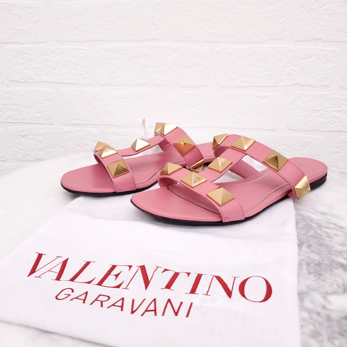 VALENTINO PINK ROMAN ROCKSTUD SANDALS - SIZE 37