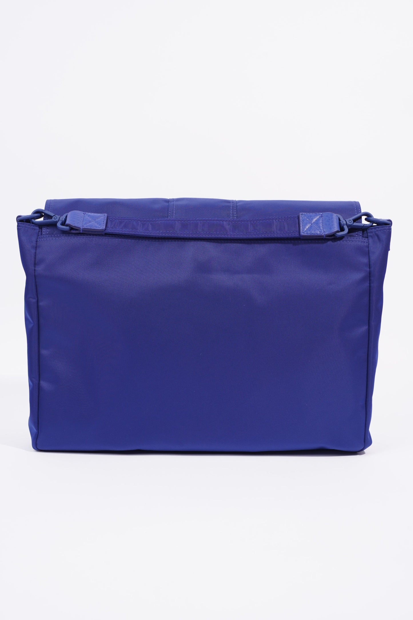 Fendi Baguette Messenger Bag Blue Nylon Large