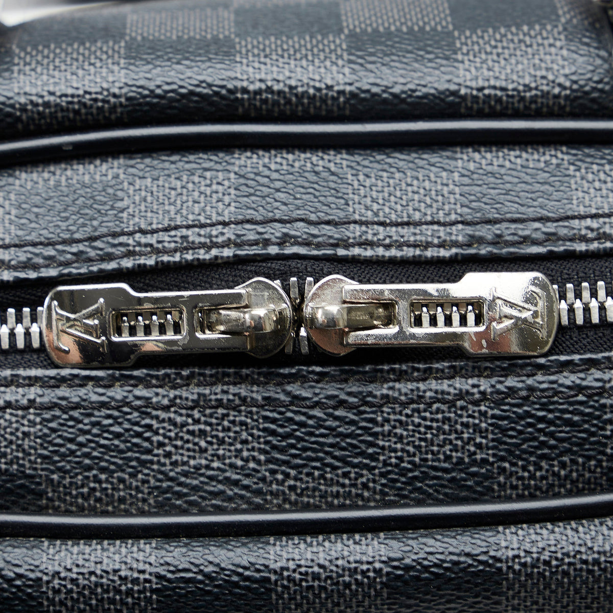 Louis Vuitton Porte-Documents Voyage PM Black Damier Graphite Canvas