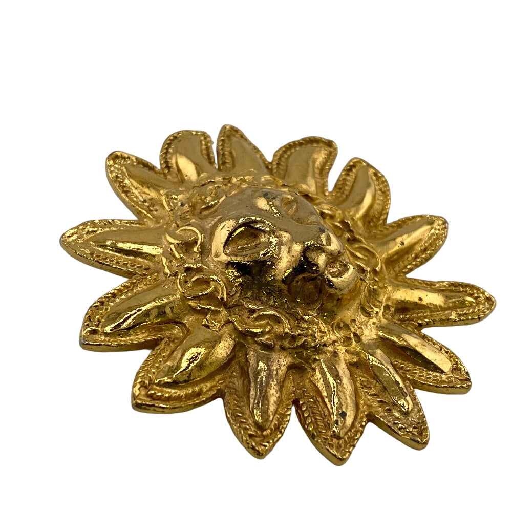 CHANEL Brooch Gold Plated gold Lion Women Used