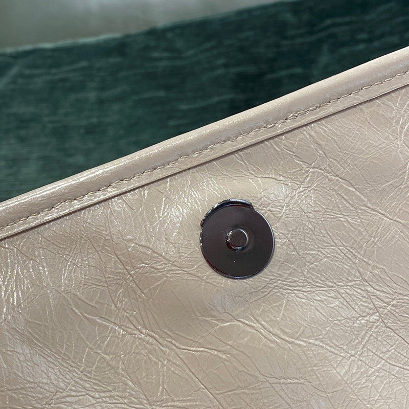Yves Saint Laurent - Bags - The Wells Bags 353