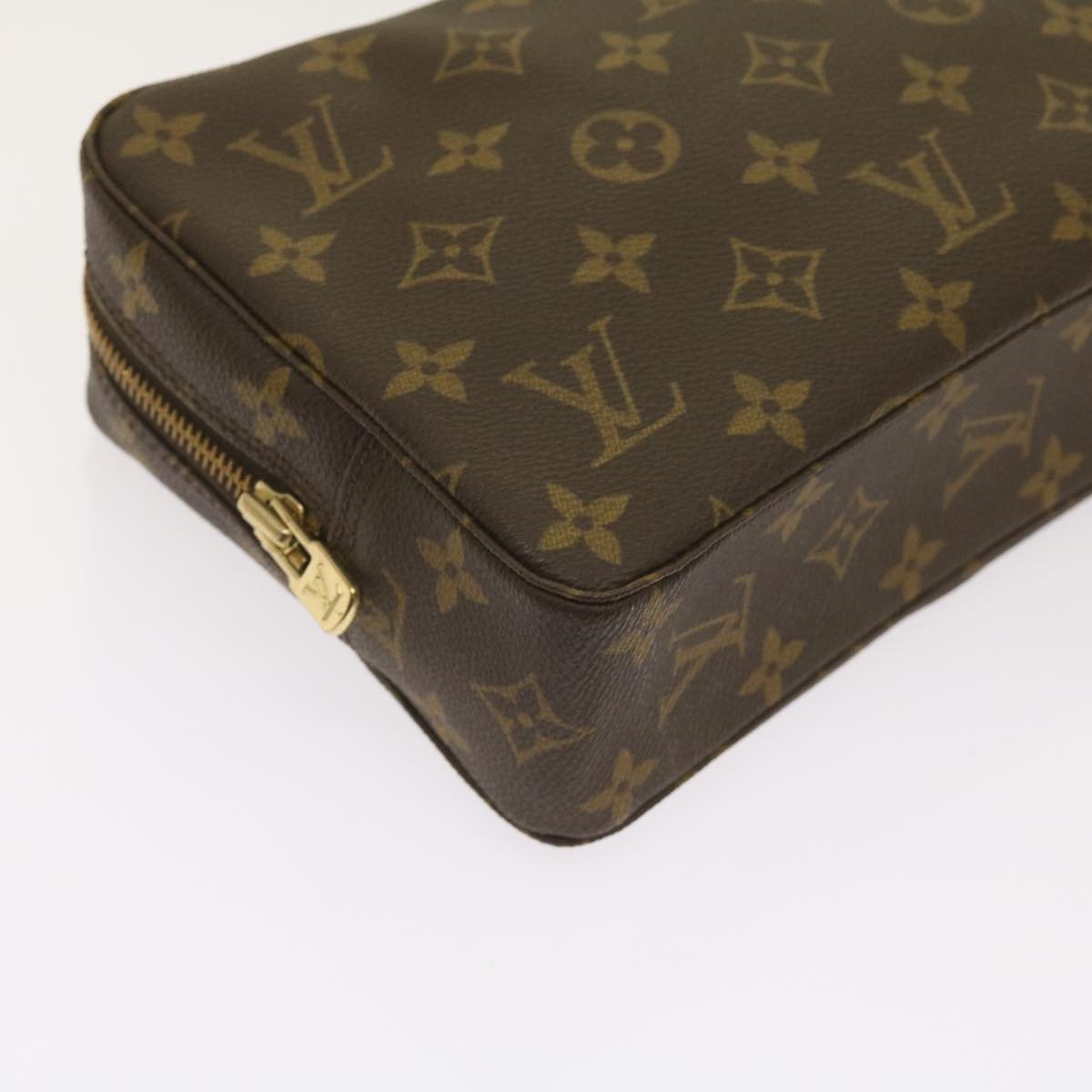 Louis Vuitton Trousse Toilette 23 Clutch