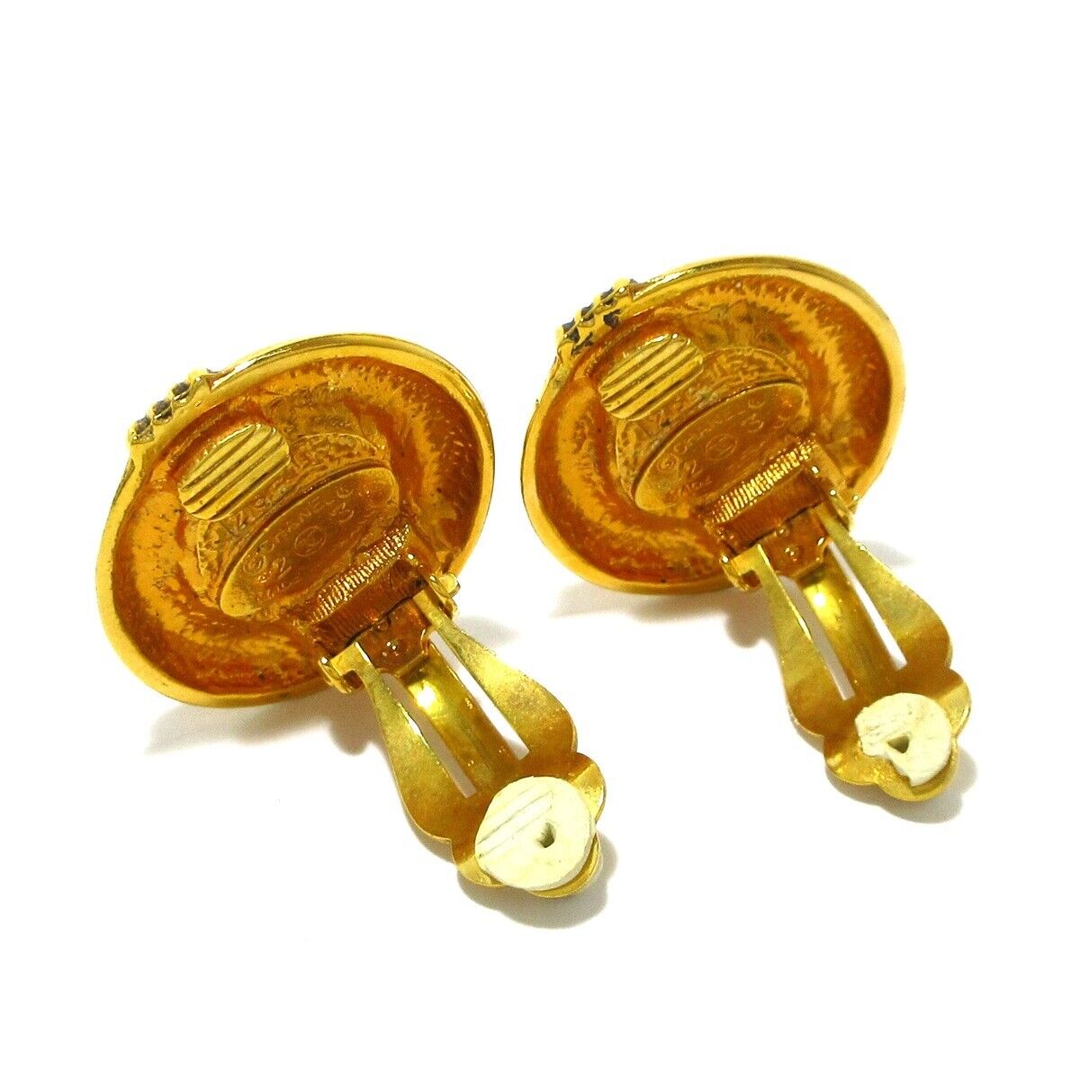 Chanel - Gold Cream Hardware Fake